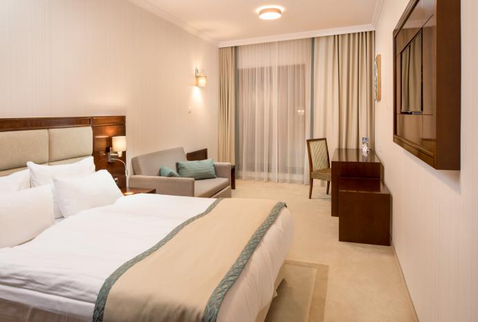 cazare-king-size-bed-hotel-concorde-1 cazare-king-size-bed-hotel-concorde-1